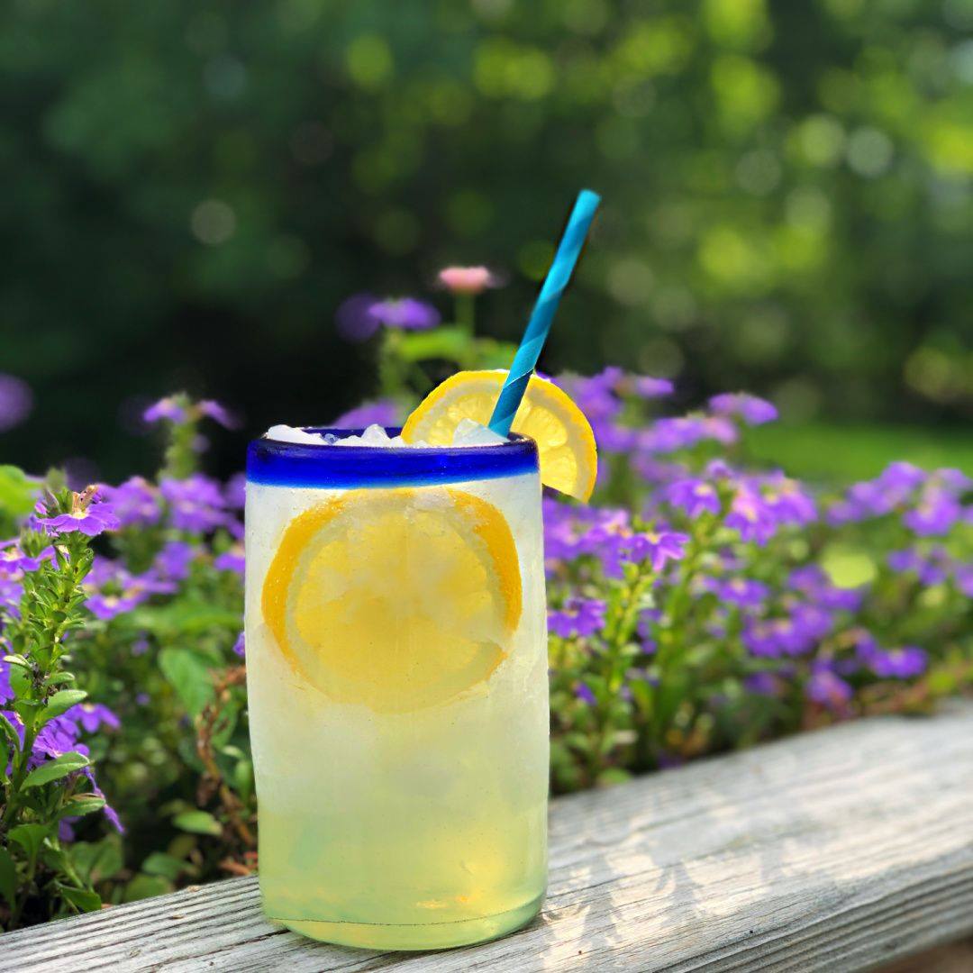 Muddled-Lemon-Cocktail